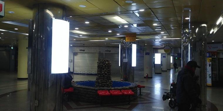 의정부역 지하상가 기둥싸인 16세트 스텐절곡 제작ㆍ시공 800×1500 LED조명