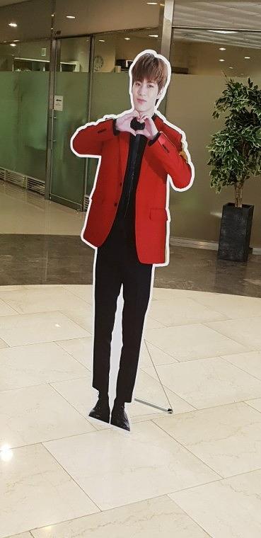 빅스(홍빈)_등신대(3T) (700x1800)