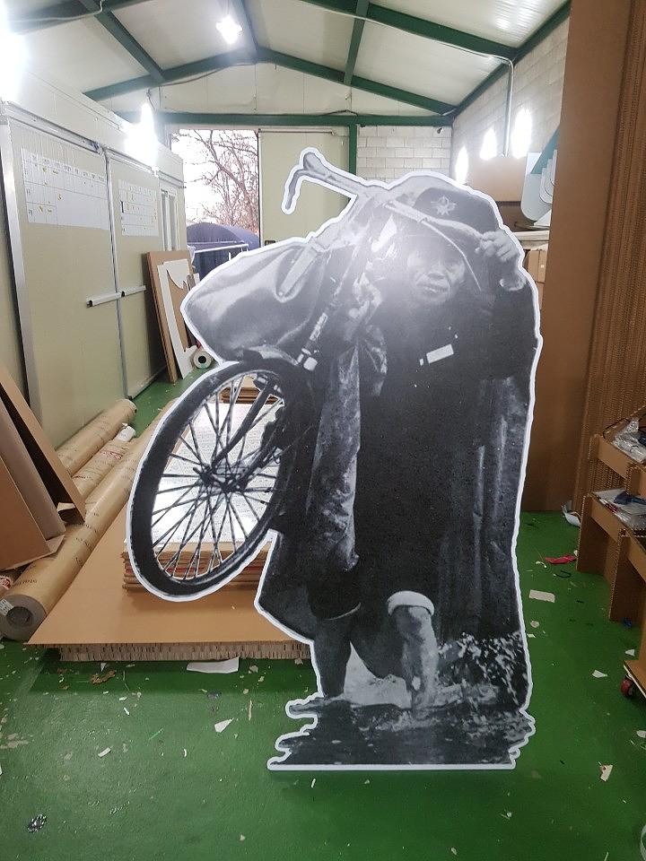포맥스 등신대 제작