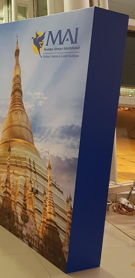 인천국제공항 허니콤보드,배너 제작및 시공