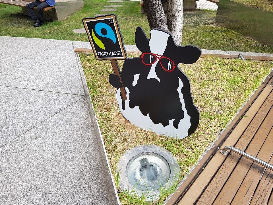 Ben & Jerry's 을지로 야외광장 포맥스 팻말 제작 시공