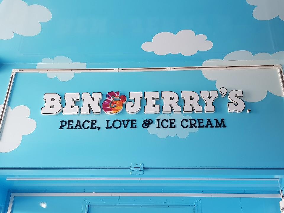 Ben & Jerry's 차량 내부 포맥스, 고무스카시, 네온사인물 제작 및 시공
