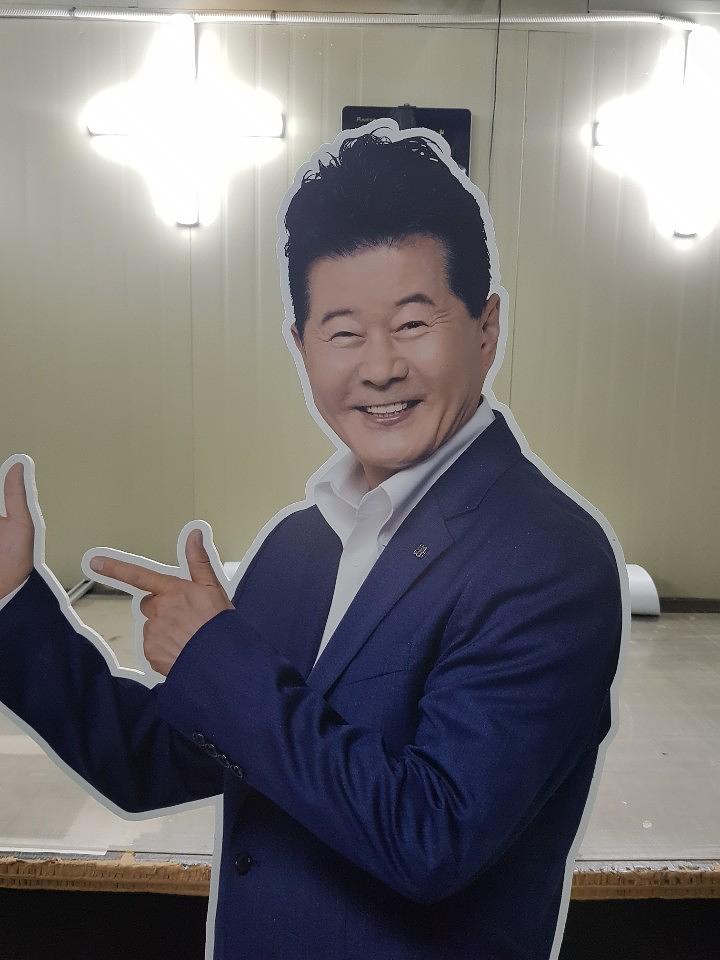 태진아 등신대 제작