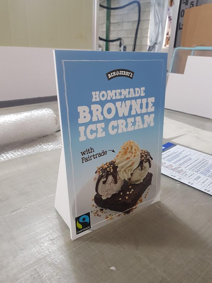 ben&jerry's 포맥스, 폼보드 , 네온사인 각종 전시물 실사 제작 및 시공