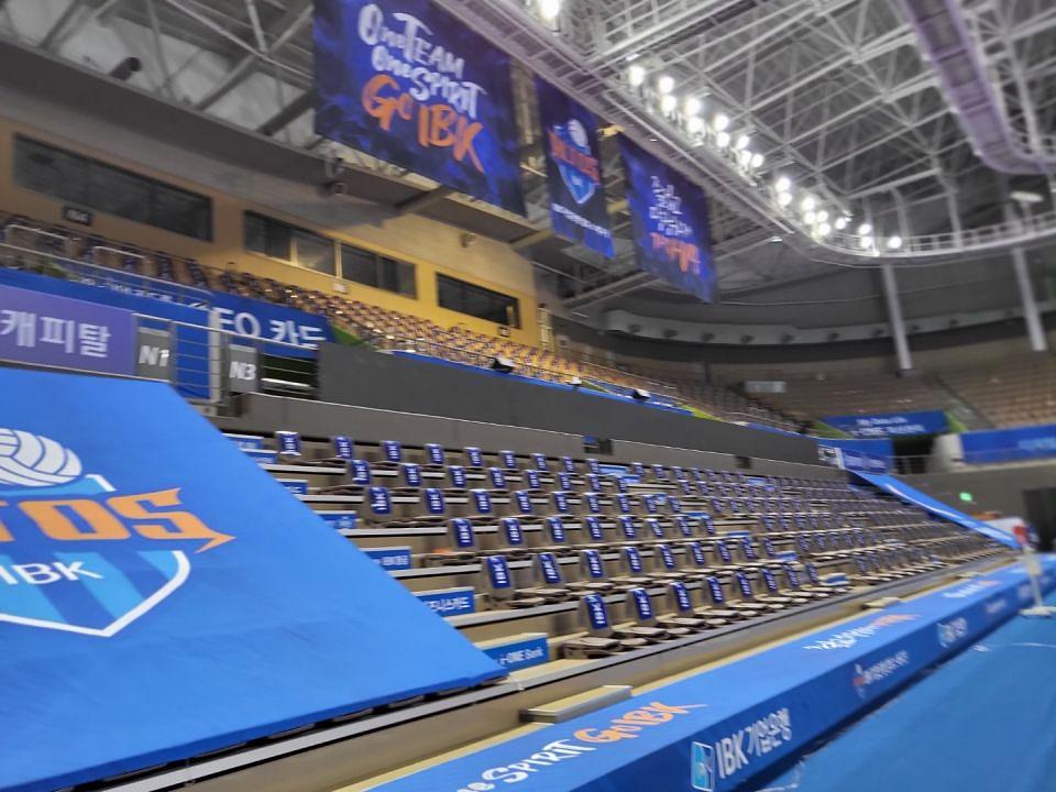 IBK 기업은행 알토스배구단 /화성실내체육관 사인물 제작 및 시공