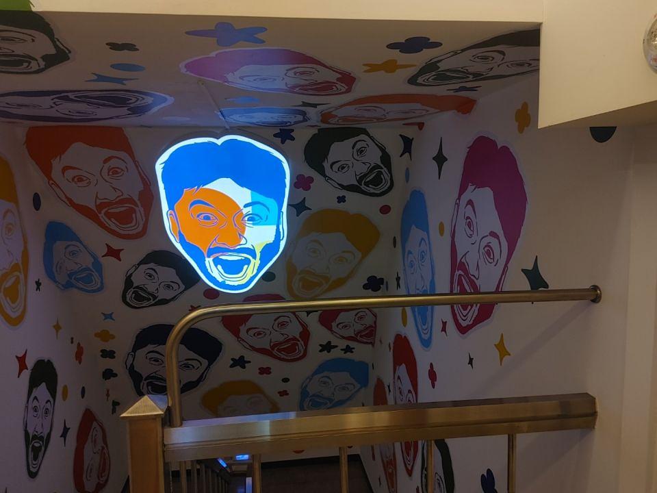 3월25일 언커먼디자인/압구정가로수길 ㆍ홍철동산. 제작및시공