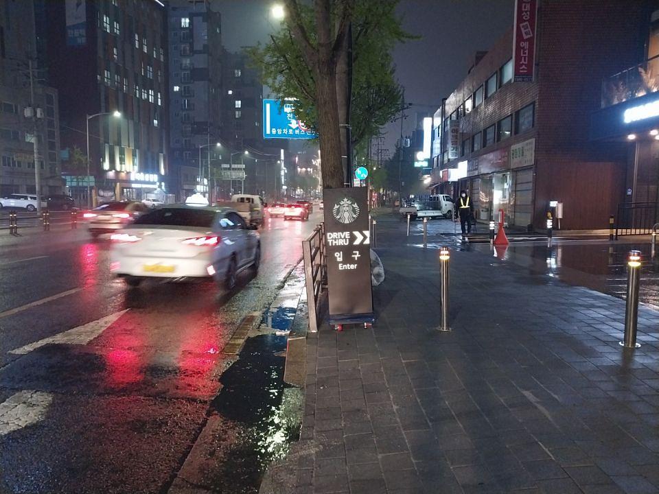 4/6. 스타벅 도봉로dt점. 사인제작및시공