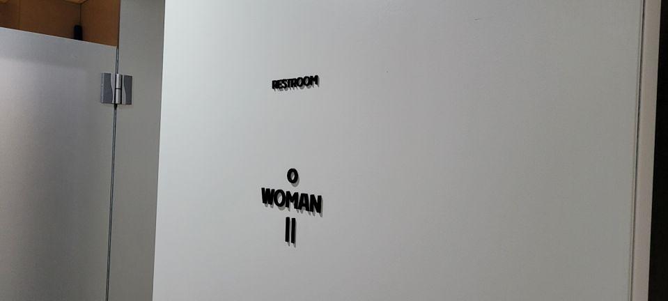 2월23일 언커먼. 역삼동. blank 제작및시공