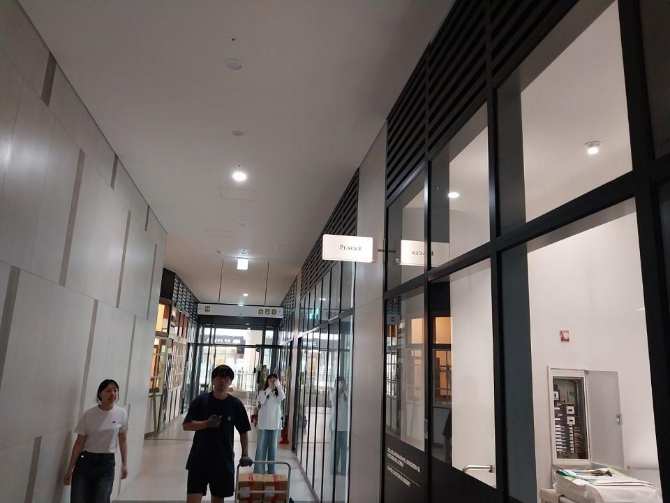 5월 25일 언커먼트/ 과천 제작및 시공