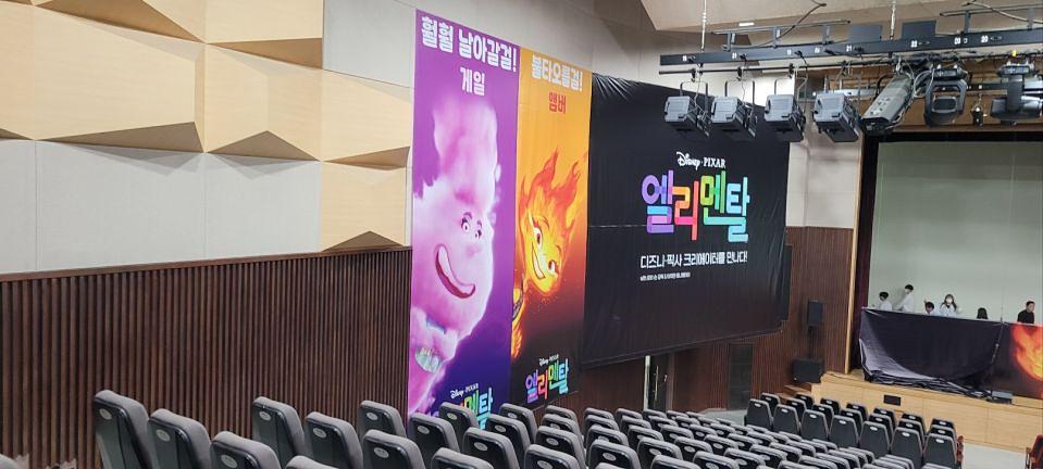 5/31 홍익대학교 홍문관행사 UV출력및 시공