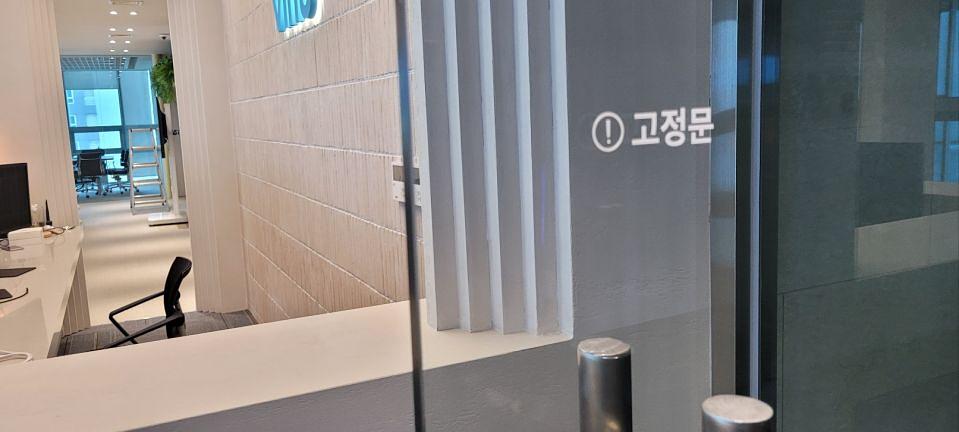 9/27 언커먼 합정 제작 및 시공