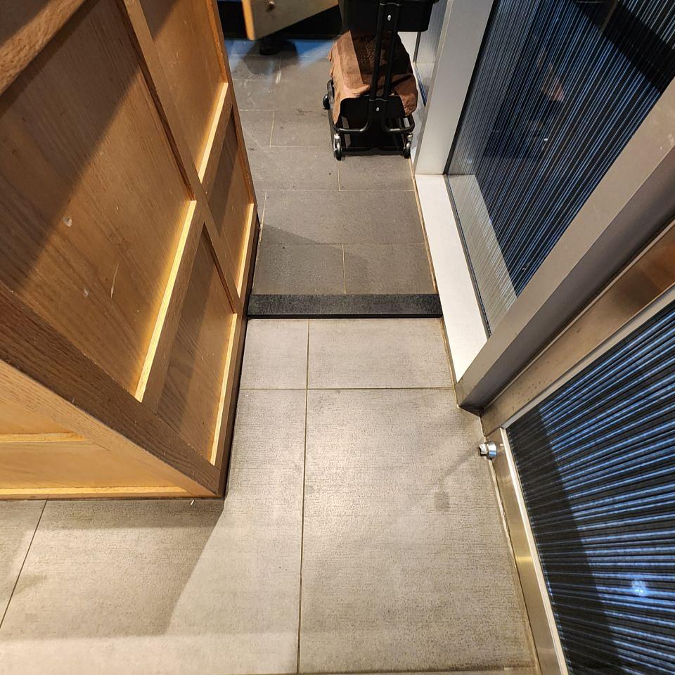 2/15 커피빈 태광타워점 제작 및 시공