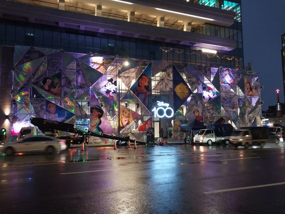 12/14 디즈니 100주년 팝업하우스 제작 및 시공