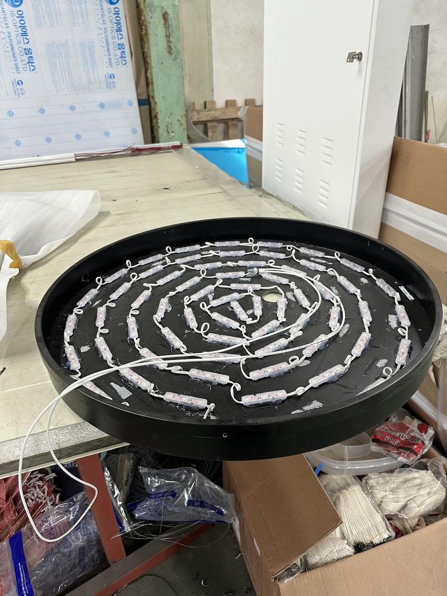 4/4 커피빈 역삼점 사인물 제작광경