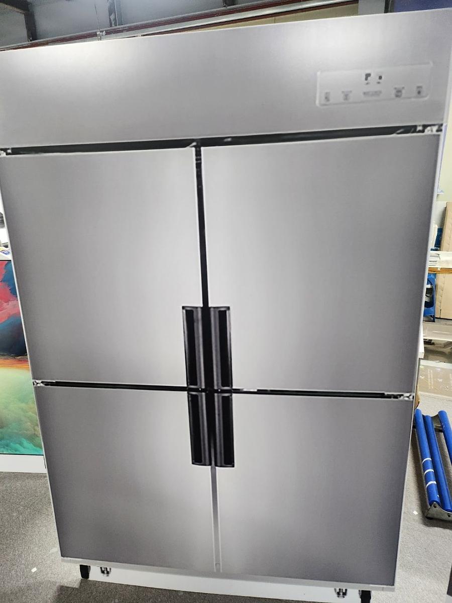 2/28 전자제품 등신대 제작 및 시공