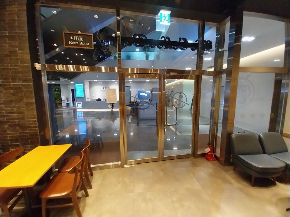 11/1 커피빈 상암한국지역정보개발원점 제작 및 시공