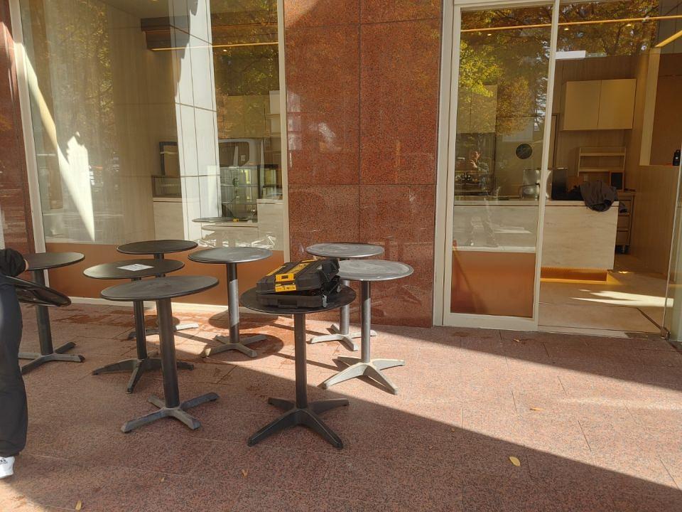 11/13 커피빈 순화점 제작 및 시공