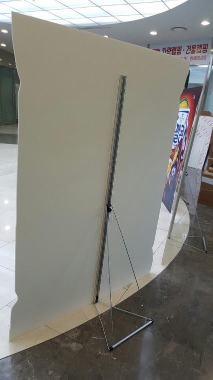 롤챔스 꼬깔콘 등신대 제작