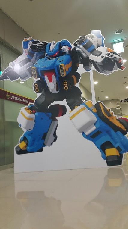 로봇 포맥스 등신대 제작 (대형 2.1Mx2.3M)