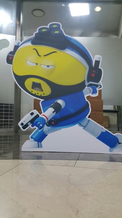 로봇 포맥스 등신대 제작 (대형 2.1Mx2.3M)