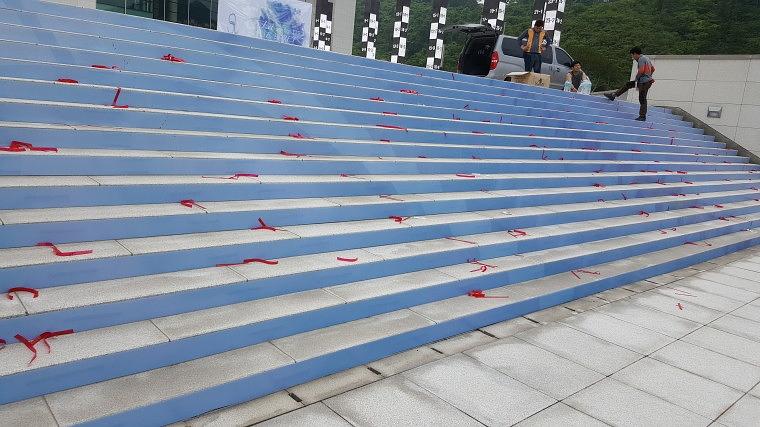 2016 시크릿 코리아 컨벤션 계단랩핑 시공사진