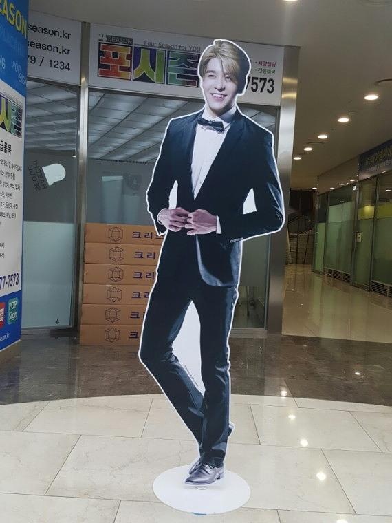 젝스키스 포맥스10T 등신대 (실외용 거치대 옵션추가)