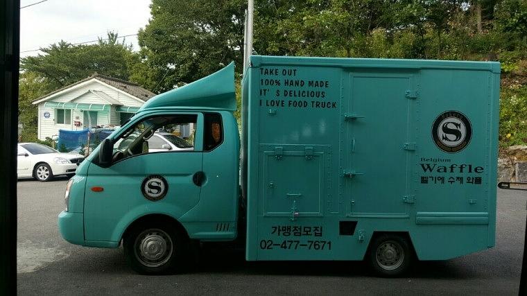 와플 탑차 랩핑