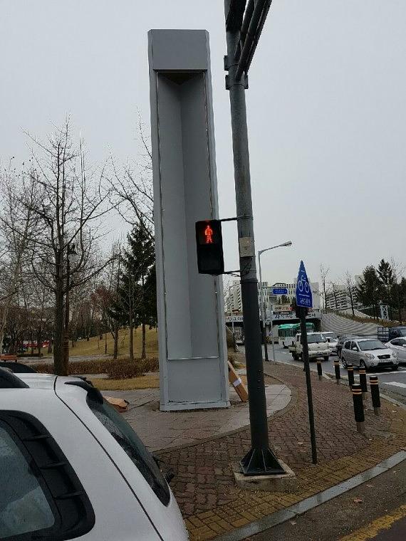 안산시 홍보탑 기둥 철거&도색&시공장면